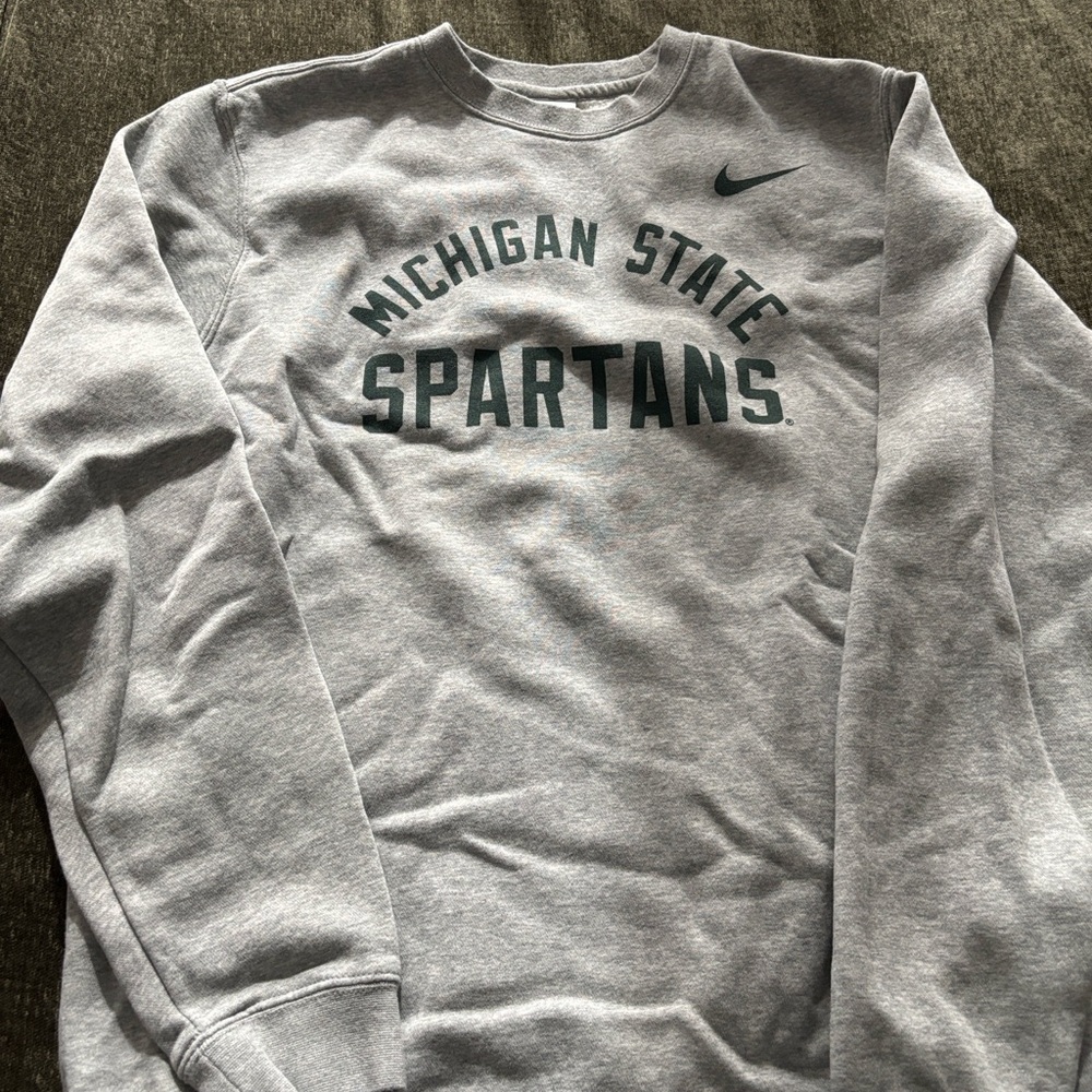 Nike Michigan State Spartans Gray Sweatshirt - SIZE MEDIUM